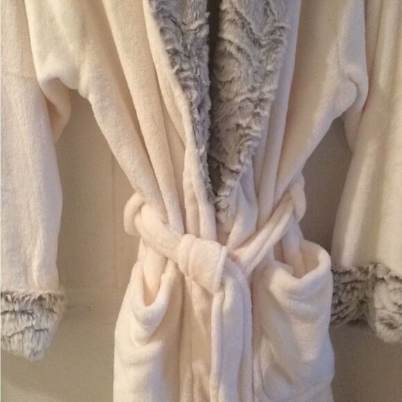 NEW Carole Hochman Ladies Long Full Length Plush Robe, Cream Beige Collar Cuff S - Picture 10 of 12